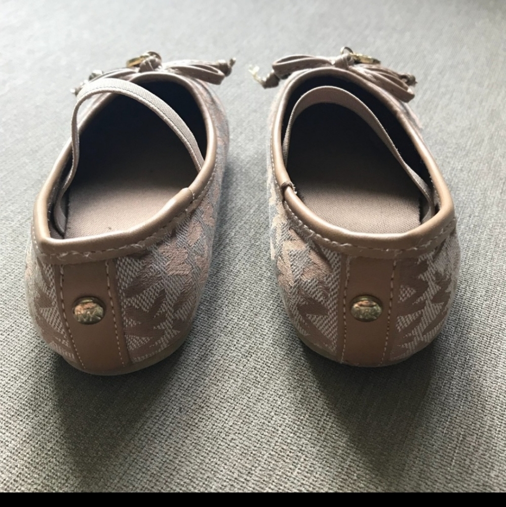 Kids shoes toddler 7 size